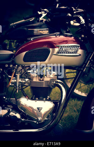 Vecchio motociclette Triumph. Classic british motociclo Foto Stock