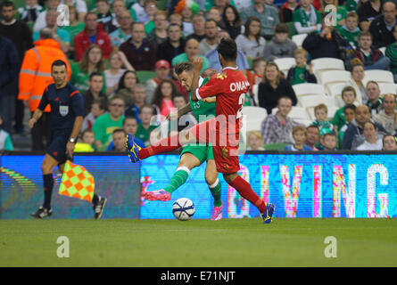 Dublino, Irlanda. 03Sep, 2014. Amichevole internazionale fixture Repubblica di Irlanda versus Oman. Anthony Pilkington (Irlanda) attraversa la sfera. L'Irlanda ha vinto la partita dal punteggio di credito 2-0: Azione Plus sport/Alamy Live News Foto Stock