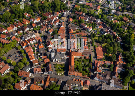 Vista aerea, Paterskirche chiesa con il monastero francescano, Wiedenbrück, Rheda-Wiedenbrück, Nord Reno-Westfalia, Germania Foto Stock