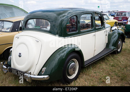 1940s Rover 75 automobile berlina in un inglese visualizza Foto Stock
