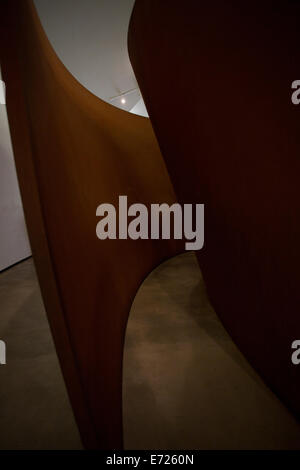 Richard Serra 'la questione di tempo' presso il Museo Guggenheim, Bilbao Foto Stock