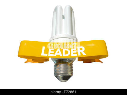 Una normale luce fluorescente lampadina con shiny banner giallo e la frase leadership di pensiero scritto su di esso su un isolato bianco b Foto Stock