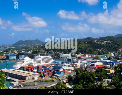 Townscape di Castries e contenitore porta, Santa Lucia isola, Piccole Antille, isole Windward, Santa Lucia Foto Stock