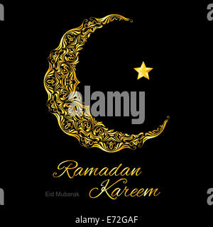 Golden Crescent ornati con stella su sfondo nero. Biglietto di auguri del Santo mese musulmano Ramadan Foto Stock