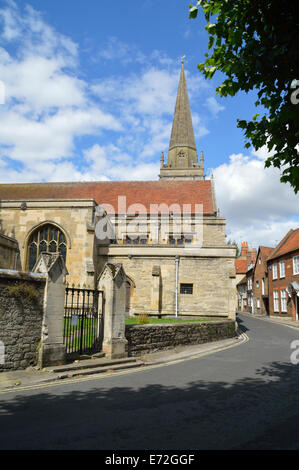 Saint Helens Chiesa fotografata da Saint Helens Wharf, Abingdon in Oxfordshire Foto Stock