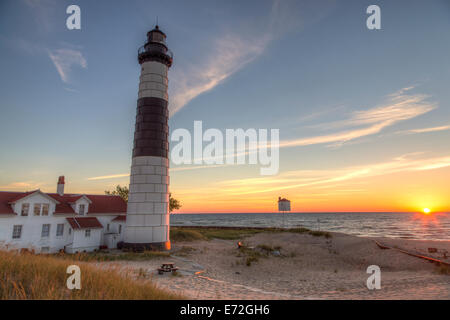 Grande Punto Sable Faro sul Lago Michigan a Ludington parco statale, Michigan, Stati Uniti d'America. Foto Stock