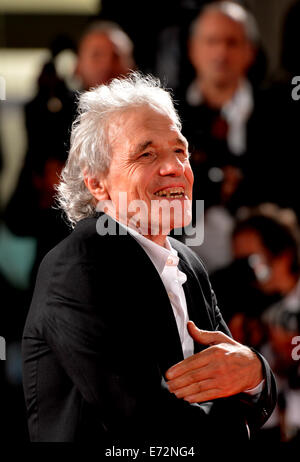 Venezia, Italia. 4 Sep, 2014. Direttore Abel Ferrara pone sul tappeto rosso per 'Pasolini' durante la settantunesima Festival del Cinema di Venezia, nell' isola del Lido di Venezia, Italia, Settembre 4, 2014. Credito: Xu Nizhi/Xinhua/Alamy Live News Foto Stock