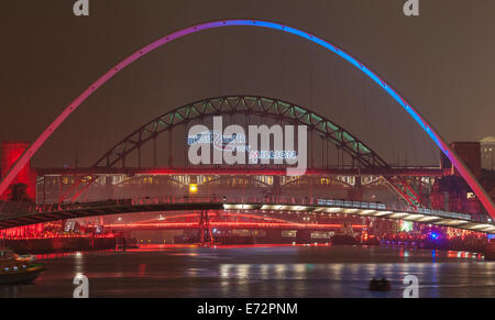 Foto di eventi precedenti 2014 Grande Nord girare su Tyneside, per festeggiare il milionesimo finisher nella storia della razza Foto Stock