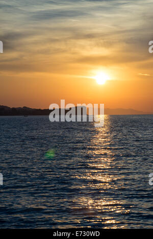 Tramonto su Roda Corfù Foto Stock