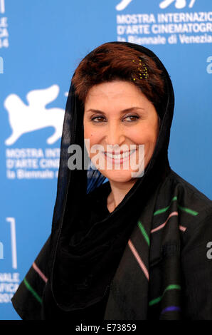 Venezia, Italia. 5 Sep, 2014. L'attrice Fatemeh Motamed Arya pone al photocall per 'NABAT', che è scelto nel gruppo di orizzonti, durante la settantunesima Festival del Cinema di Venezia, nell' isola del Lido di Venezia, Italia, Settembre 5, 2014. Credito: Xu Nizhi/Xinhua/Alamy Live News Foto Stock