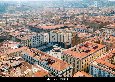 Vista su Firenze dal Duomo, Sito Patrimonio Mondiale dell'UNESCO, Firenze (Firenze), Toscana, Italia, Europa Foto Stock