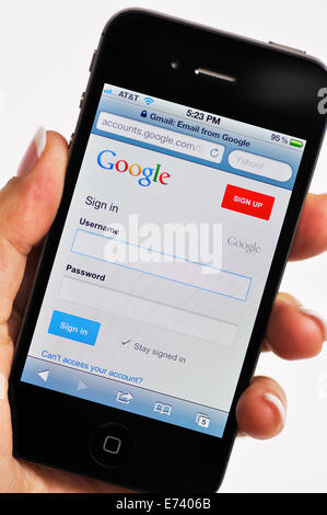 IPhone mostra la schermata account Google sign-in sito Foto Stock