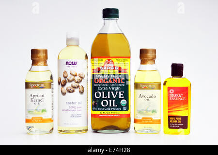 Oli: albicocca, ricino, oliva, avocado e olio di jojoba Foto Stock