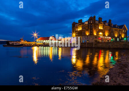 Oban Bay riflessioni Foto Stock
