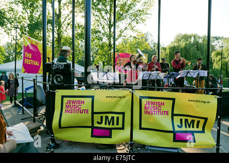 Londra, Regno Unito. Il 7 settembre, 2014. Jewish Music Institute Evento, Regent's Park, Londra, Inghilterra, UK Credit: Keith Erskine/Alamy Live News Foto Stock