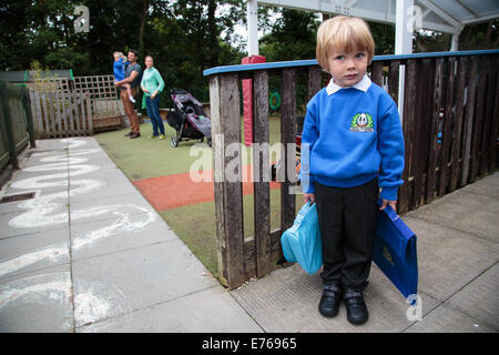 Primo giorno di scuola primaria Foto Stock