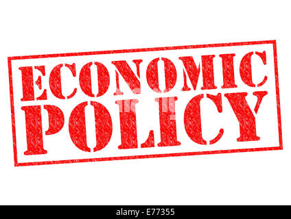 Politica economica rosso timbro di gomma su uno sfondo bianco. Foto Stock