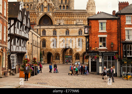 Lincoln centro medievale della città; Lincolnshire England Regno Unito Foto Stock