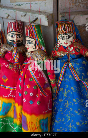 Kathputli, tradizionali burattini di Rajasthani, Pushkar, Rajasthan, India. Foto Stock
