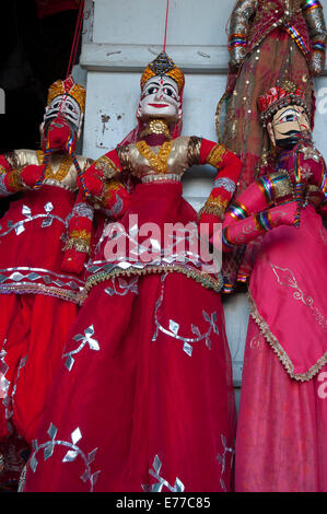 Kathputli, tradizionali burattini di Rajasthani, Pushkar, Rajasthan, India. Foto Stock