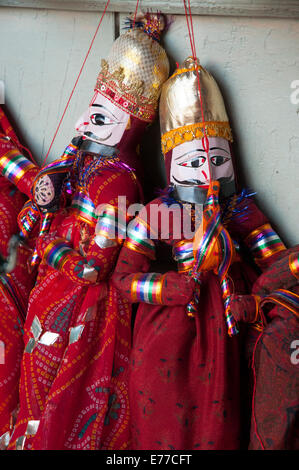 Kathputli, tradizionali burattini di Rajasthani, Pushkar, Rajasthan, India. Foto Stock
