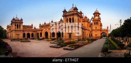 Islamia College è un rinomato istituto di istruzione che si trova nella città di Peshawar nel Khyber Pakhtunkhwa provincia di Paki Foto Stock