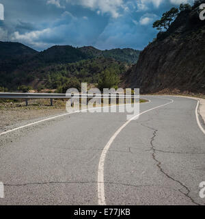 La guida in Monti Troodos di Cipro Foto Stock