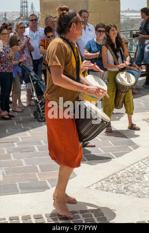 I musicisti suonano in Upper Barrakka Gardens a La Valletta, Malta Foto Stock