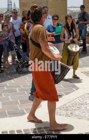 I musicisti suonano in Upper Barrakka Gardens a La Valletta, Malta Foto Stock