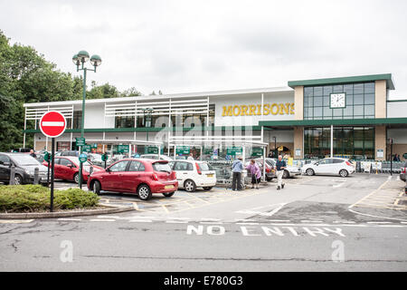 Morrisons supermercato sulla Meadowhead sulla strada Chesterfield in Sheffield South Yorkshire Regno Unito Foto Stock