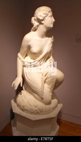"Ruth Gleaning" di Randolph Rogers, creato intorno al 1850, è un'opera scultorea esposta al Delaware Art Museum di Wilmington, Delaware. La scultura raffigura la storia biblica di Ruth che si staglia nei campi. Foto Stock