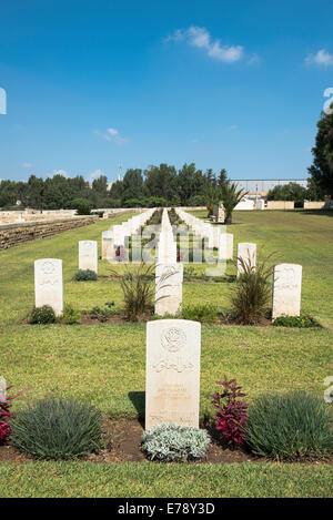 Ramleh Commonwealth War Graves cimitero della Commissione. Foto Stock