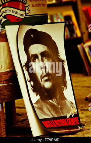 Poster iconico di Che Guevara per la vendita a l'Avana, Cuba Foto Stock