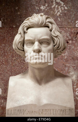 Busto in marmo di Ludwig van Beethoven in Walhalla memorial, in Donaustauf, Baviera, Germania Foto Stock