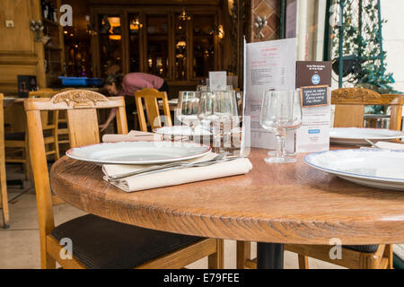 Ristorante Chez Clément a Parigi Foto Stock