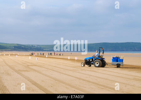 Woolacombe Beach al mattino. Woolacombe è una località balneare sulla costa del North Devon, in Inghilterra. Foto Stock