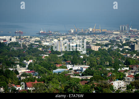 Vista di Champs de Mars e il porto di Port-au-Prince, Haiti Foto Stock