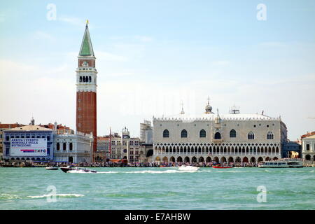 Piazza San Marco come si vede dall'isola della Giudecca a Venezia, Italia Foto Stock