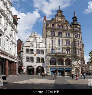 Haus zur Rose edificio e Haus zum Goldenen Stern edificio sulla piazza Kohlmarkt, Braunschweig, Brunswick, Bassa Sassonia, Germania, Foto Stock