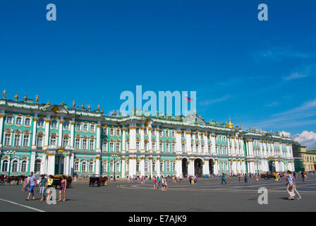 Palazzo d'inverno (1764), sede dell'Eremo, la piazza del Palazzo, Central Saint Petersburg, Russia, Europa Foto Stock