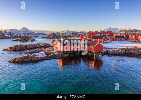 Il villaggio di pesca nelle Isole Lofoten Foto Stock