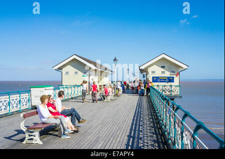 Penarth Pier Penarth vale di Glamorgan Galles del Sud GB UK Europa Foto Stock