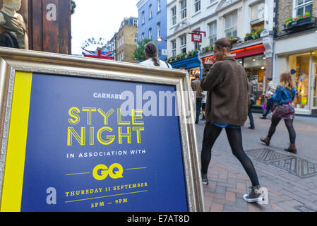 Carnaby Street, Londra, Regno Unito. 11 settembre 2014. Eventi promozionali di tutti i tipi su Carnaby Street presso la Street Style di notte. Credito: Matteo Chattle/Alamy Live News Foto Stock