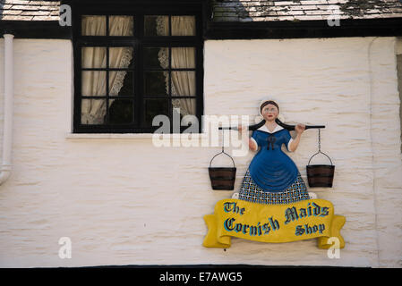 Bella shop segno a Polperro, Cornwall, Inghilterra Foto Stock