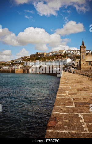 Porthleven, Cornwall, Inghilterra, Regno Unito. Foto Stock