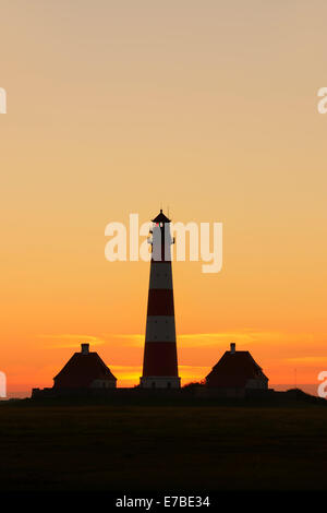 Faro di Westerheversand, Westerhever, Eiderstedt, Frisia settentrionale, Schleswig-Holstein, Germania Foto Stock