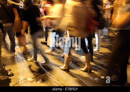 Roma, Italia XVII SETTEMBRE 2014 Vogue Fashion's Night Out- una celebrazione globale dell evento di moda nel centro di Roma in Italia a Roma Credito: Gari Wyn Williams/Alamy Live News Foto Stock