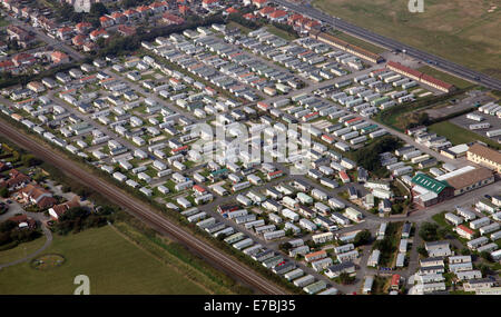 Vista aerea del caravan presso una località costiera nel Galles del Nord, Regno Unito Foto Stock
