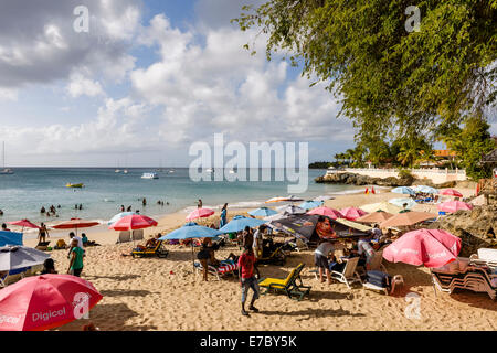 La spiaggia di Baia del negozio nella parte occidentale di Tobago. Foto Stock