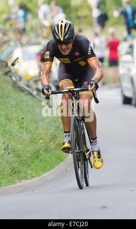 Ditchling Hill, East Sussex, Regno Unito. Il 13 settembre 2014. Ignatas Konovalovas, tour della Gran Bretagna 2014, Fase sette (Camberley a Brighton) prese sulla collina Ditchling, East Sussex Credito: Christopher Mills/Alamy Live News Foto Stock